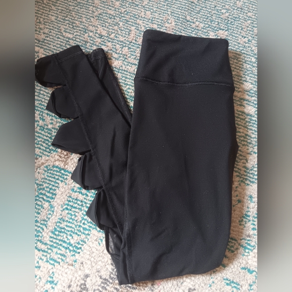 *SOLD*Victoria Secret Victoria Sport Cutout Leggings Black Small - Picture 3 of 6